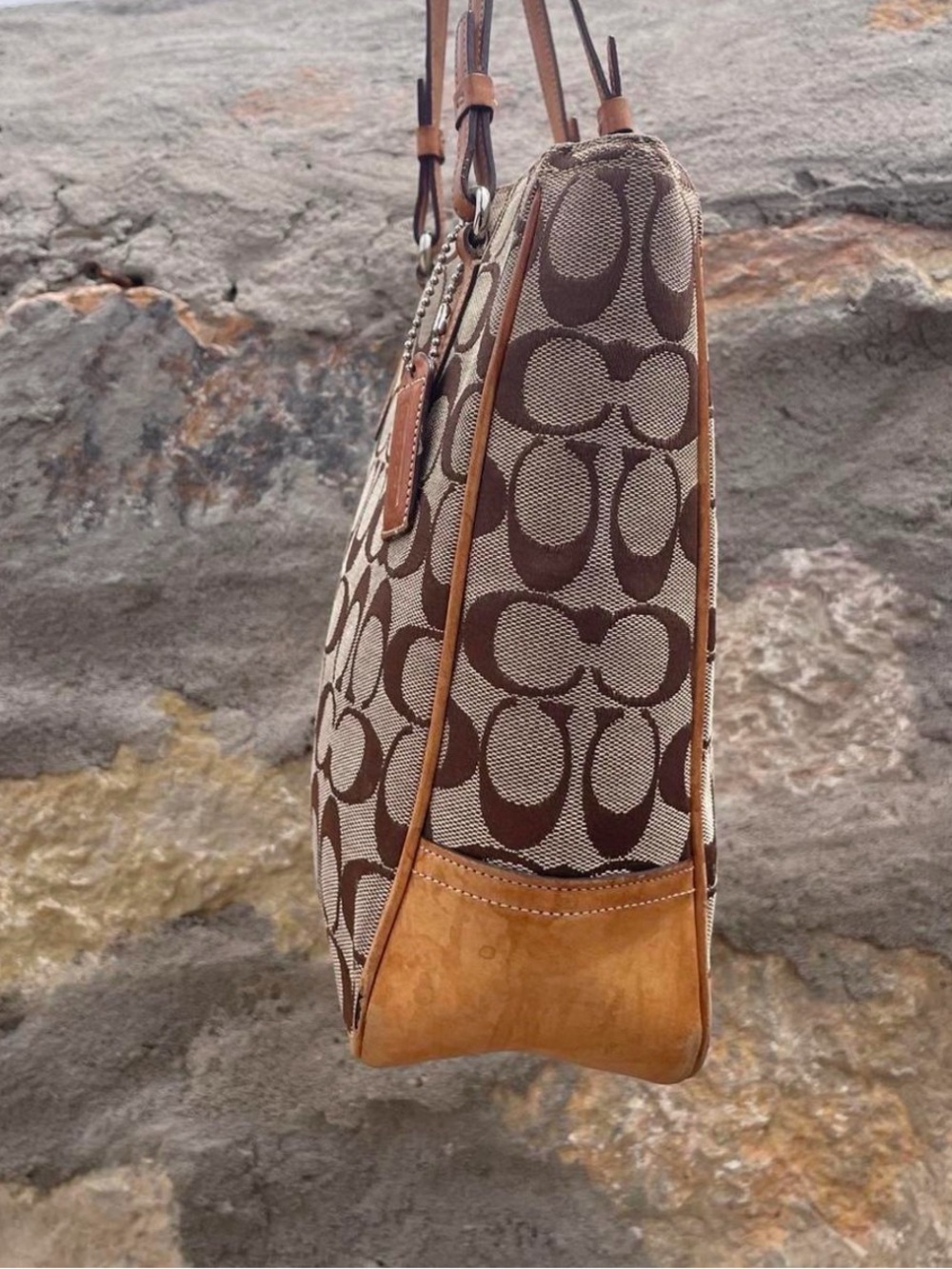 Coach Signature Canvas Tote in Brown/Tan PREOWNED CONDITION - Picture 4 of 7